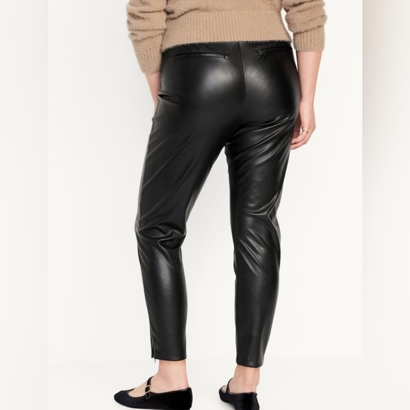 NWT! Black Extra High-Waisted Faux Leather Pants for Women - Size 8 TALL💛 - Picture 6 of 10